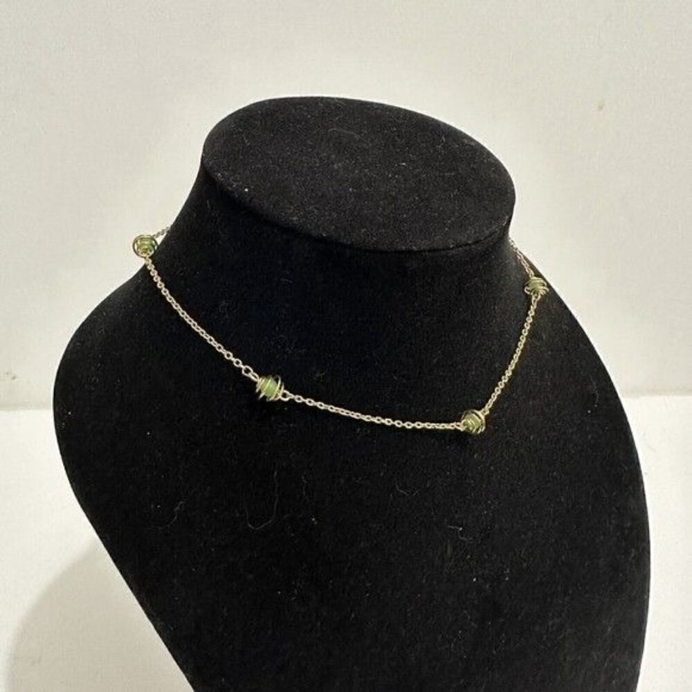 Vintage Signed Crown Trifari Gold Tone Dainty Chain Necklace Choker Green Beads - Picture 2 of 8